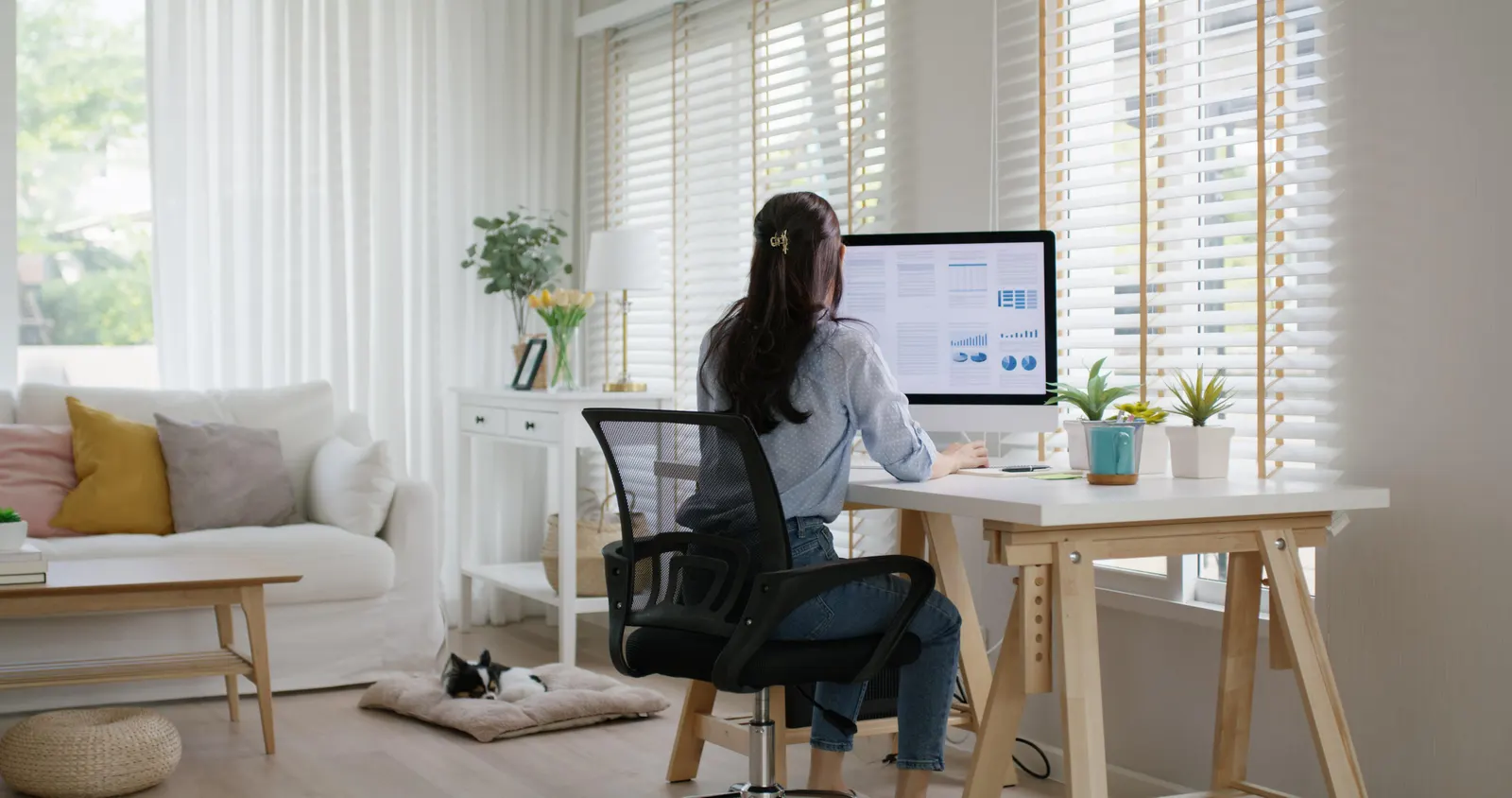 Remote Jobs Paying Six Figures Up To $300K In 2026, Per Resume Genius