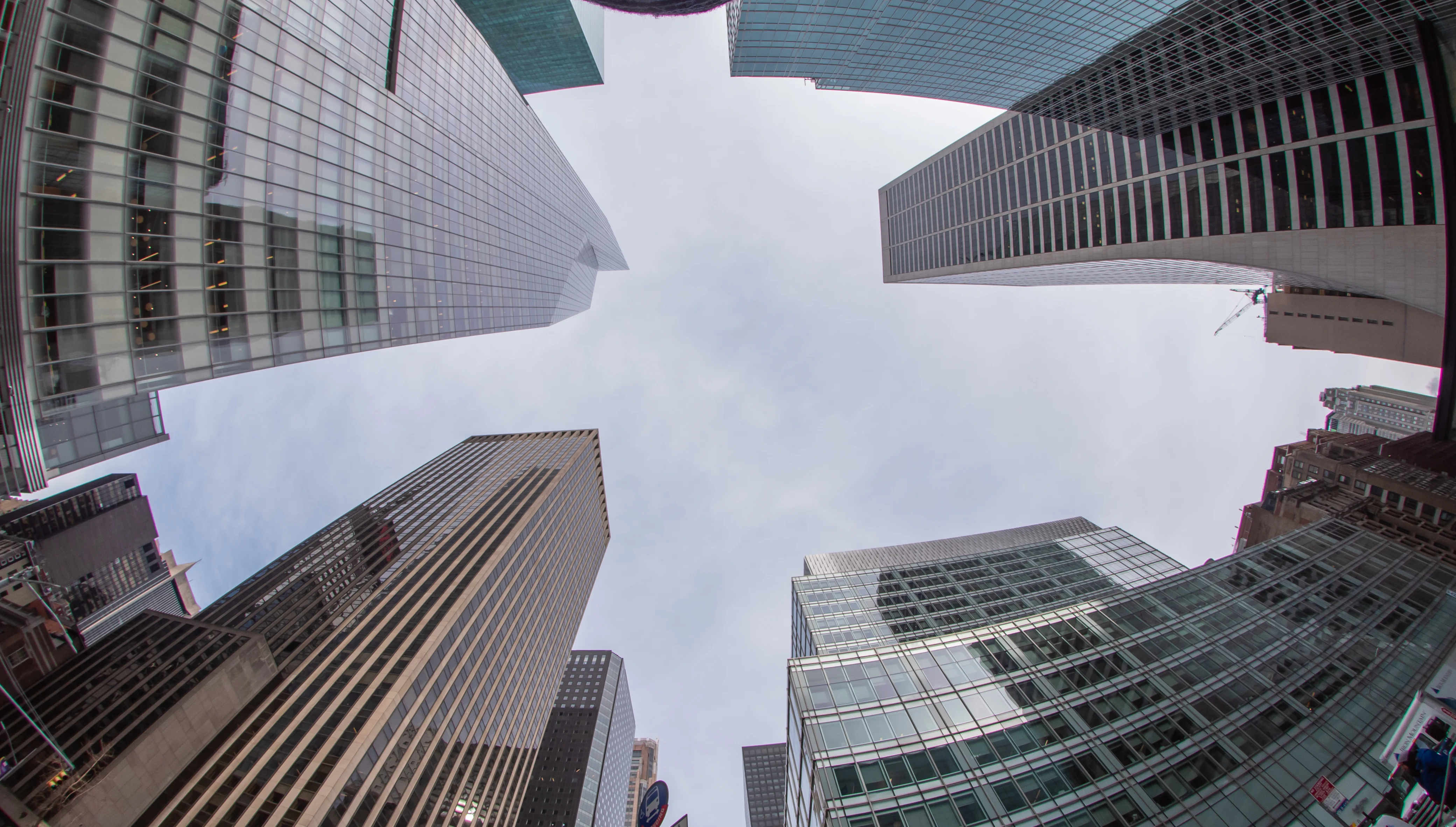 Best Financial Stocks for 2026 and How to Invest