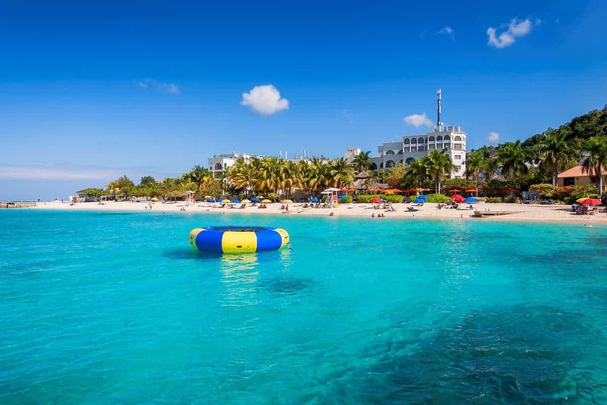 Eight destinations Canadian permanent residents can visit visa