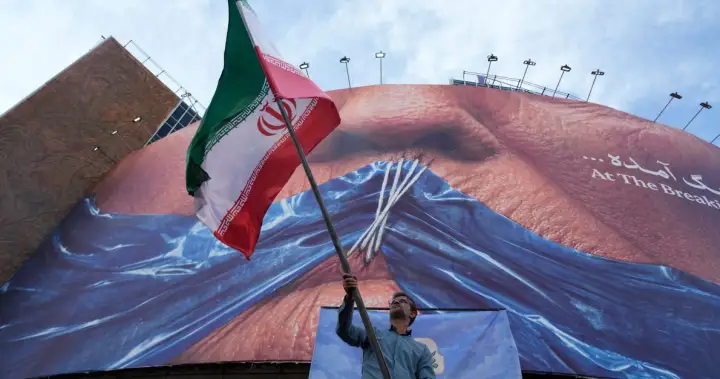 U.S. fires on 2 Iranian tankers as it awaits ‘serious offer’ from Tehran