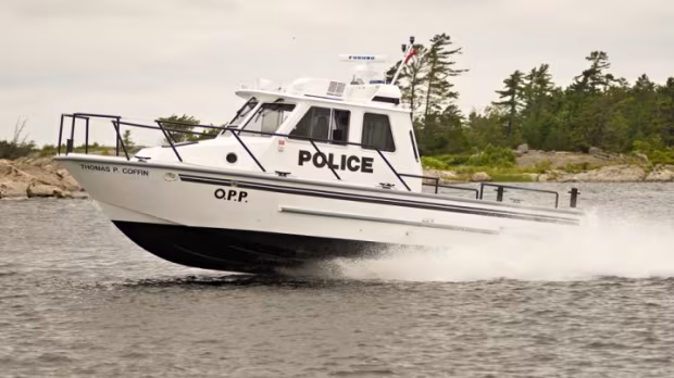 Man drowns after canoe capsizes on Upper Rideau Lake