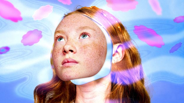 'A parallel world': The people lost in addictive daydreams
