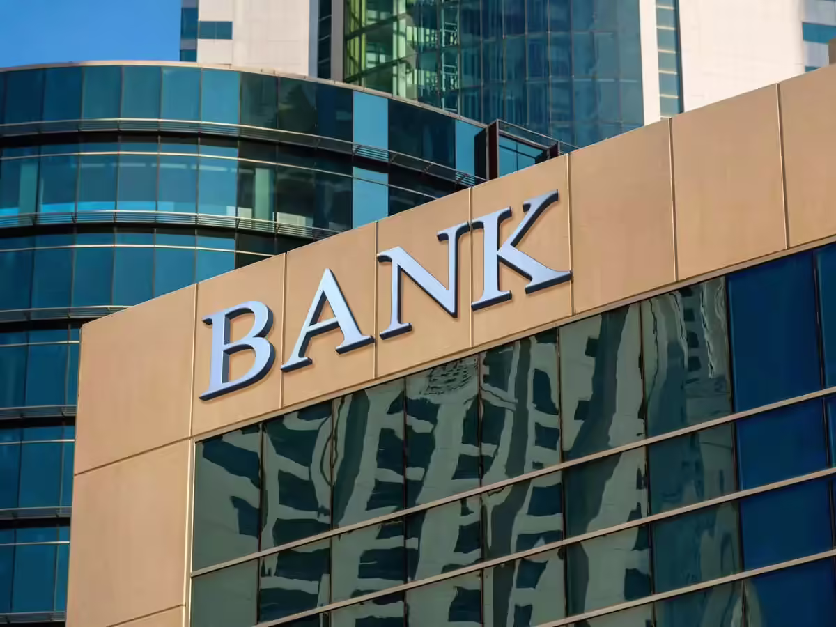 Banks seek easing of guarantee curbs to draw more NRI funds