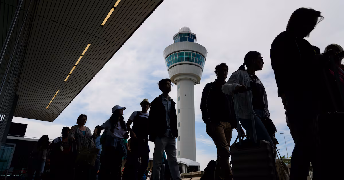 Flying to Europe this summer? What Canadians need to know about the EU’s Entry/Exit System