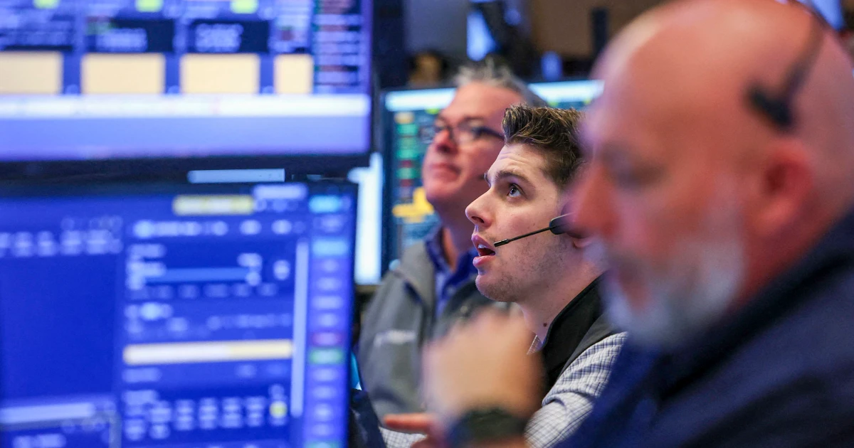 Stocks sink as interest rate hike worries rattle tech amid nonstop AI spending