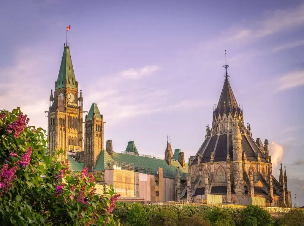 Canada launches national artificial intelligence strategy