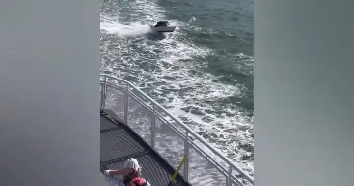 ‘Extraordinarily foolish’: Video shared online shows boat jumping in BC Ferry’s wake