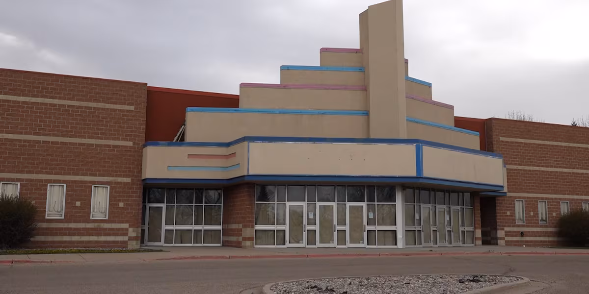 Former AMC theater in Grand Forks to become entertainment destination
