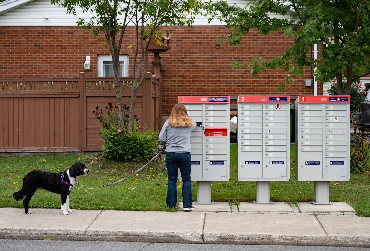 Canada Post to move 485,000 homes to community mailboxes