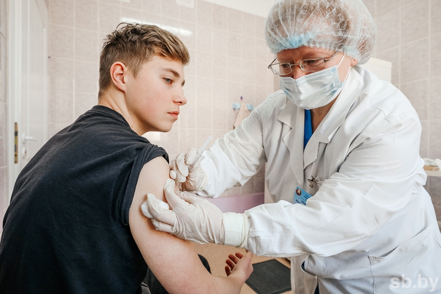 Artificial intelligence created a universal vaccine against all coronaviruses