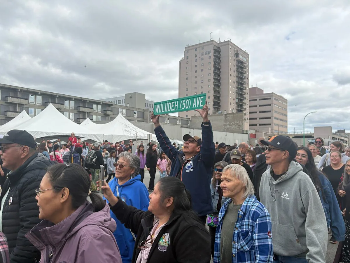 Yellowknife marks the renaming of Wıìlıìdeh Avenue