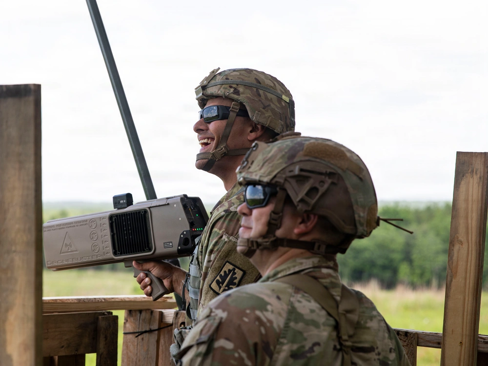 News - 75th USARIC Technology Assessment Teams evaluate C