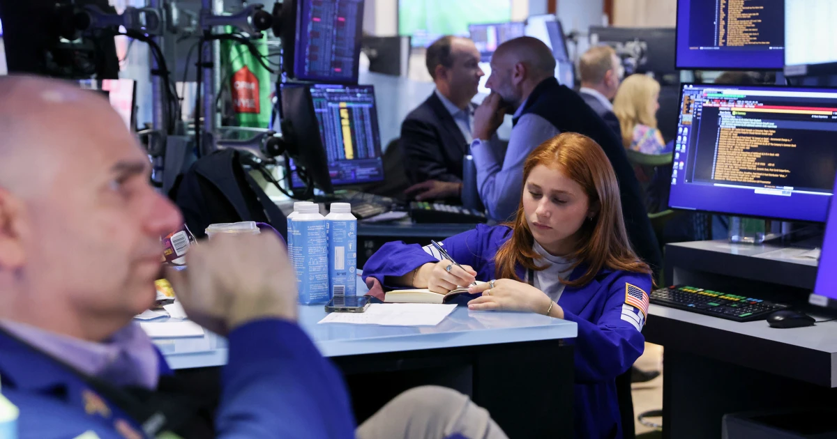 Global tech sell
