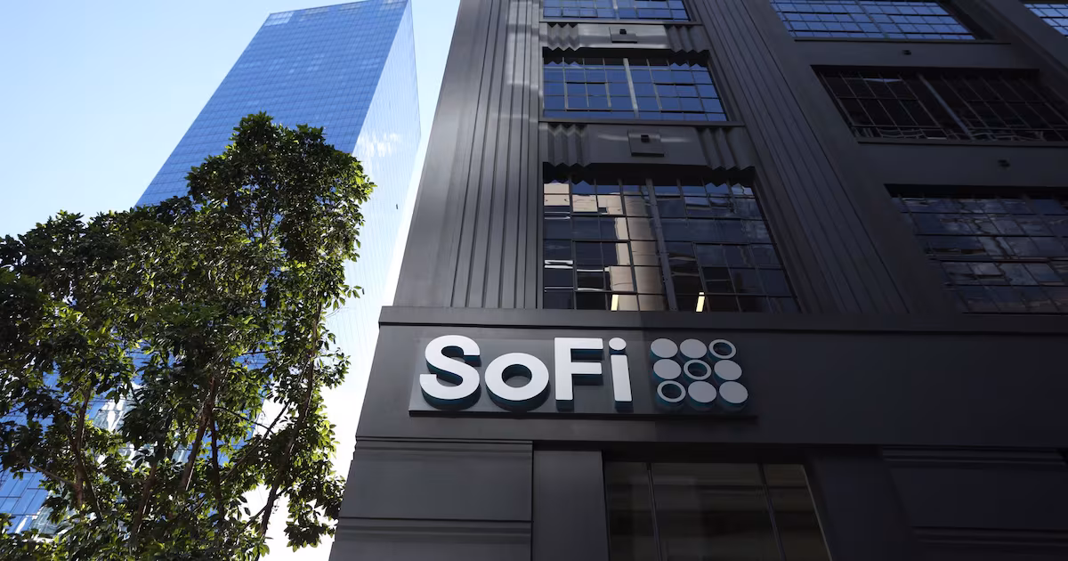 SoFi deepens AI