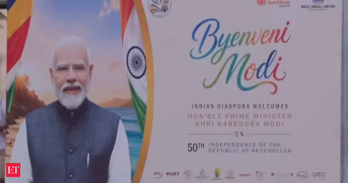 PM Modi receives grand welcome from Indian diaspora on arrival in Seychelles