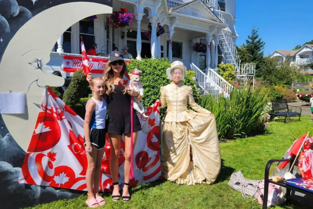 Victoria hotel to flip free pancakes on Canada Day for a cause