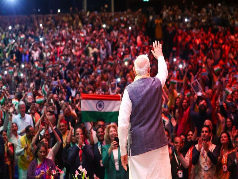 PM Modi hails Indians contribution to Netherlands at diaspora event