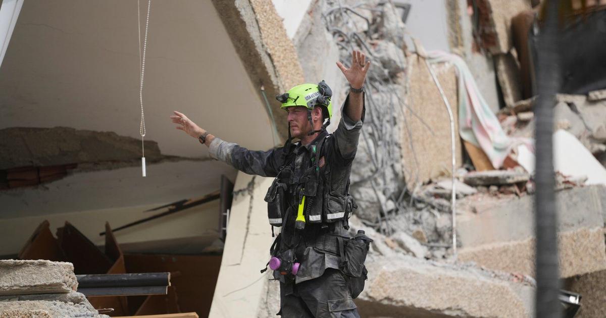 After an earthquake, how long can trapped victims survive?
