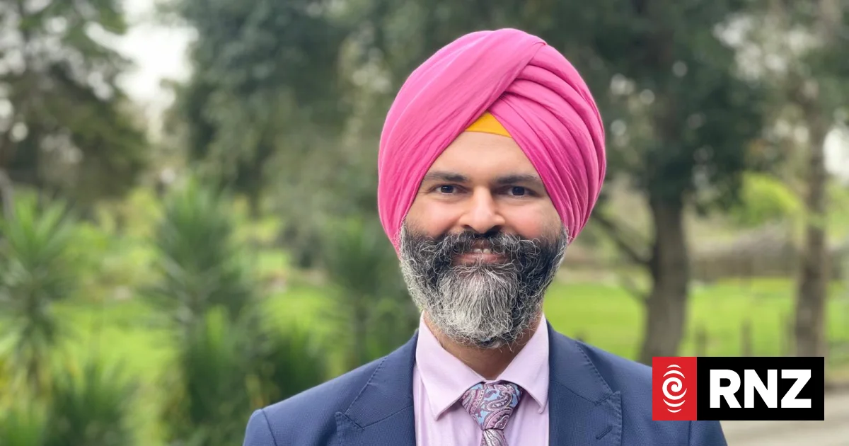 Political candidate files complaint with police over threats