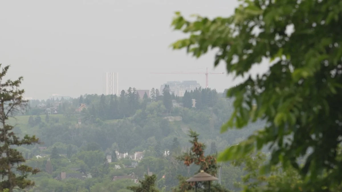 Calgarians could see more smoky days this summer