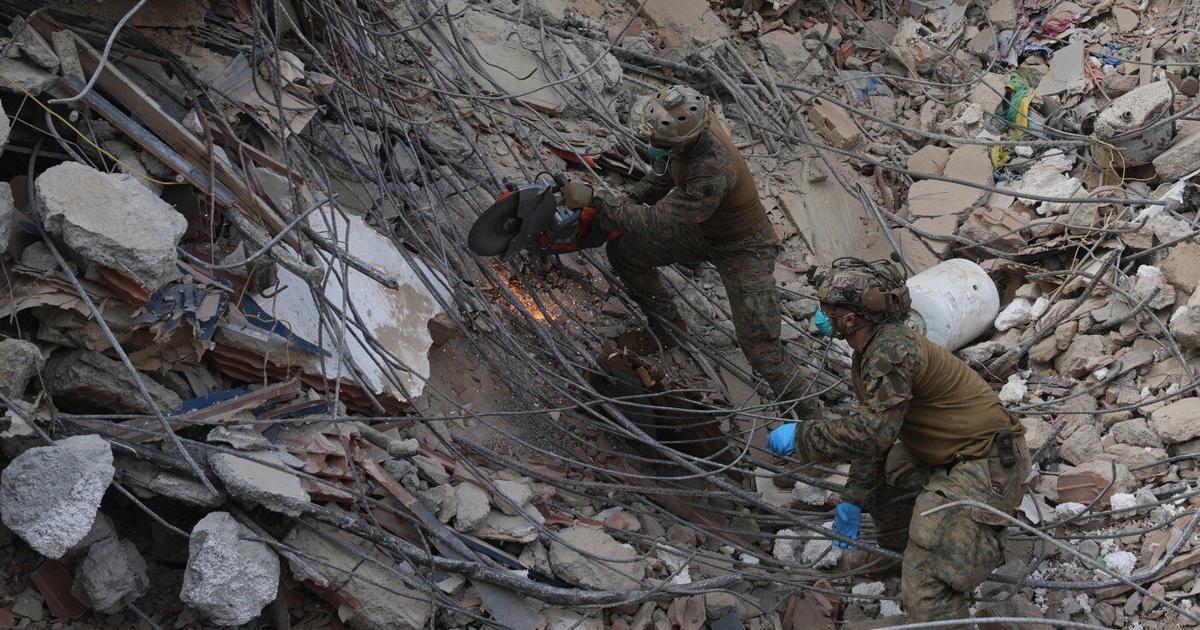 Spotless uniforms, stalled cranes: Inside Venezuela’s faltering quake rescue effort