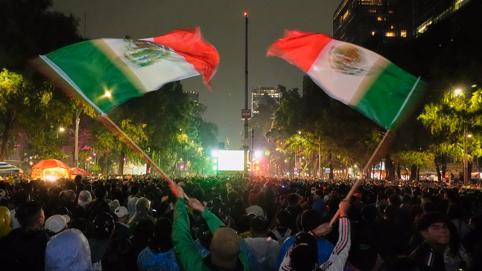 4 people die in Mexico City during celebrations after World Cup win