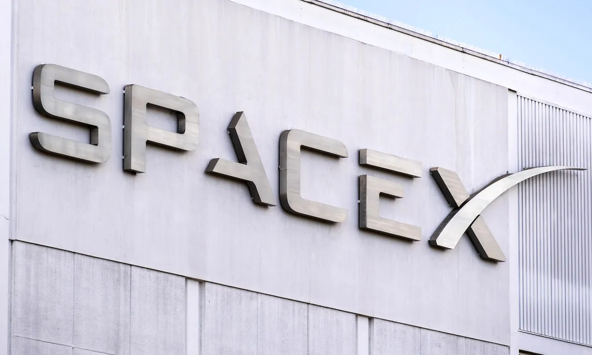 SpaceX Investors Get Preview of Musk’s AI Handset