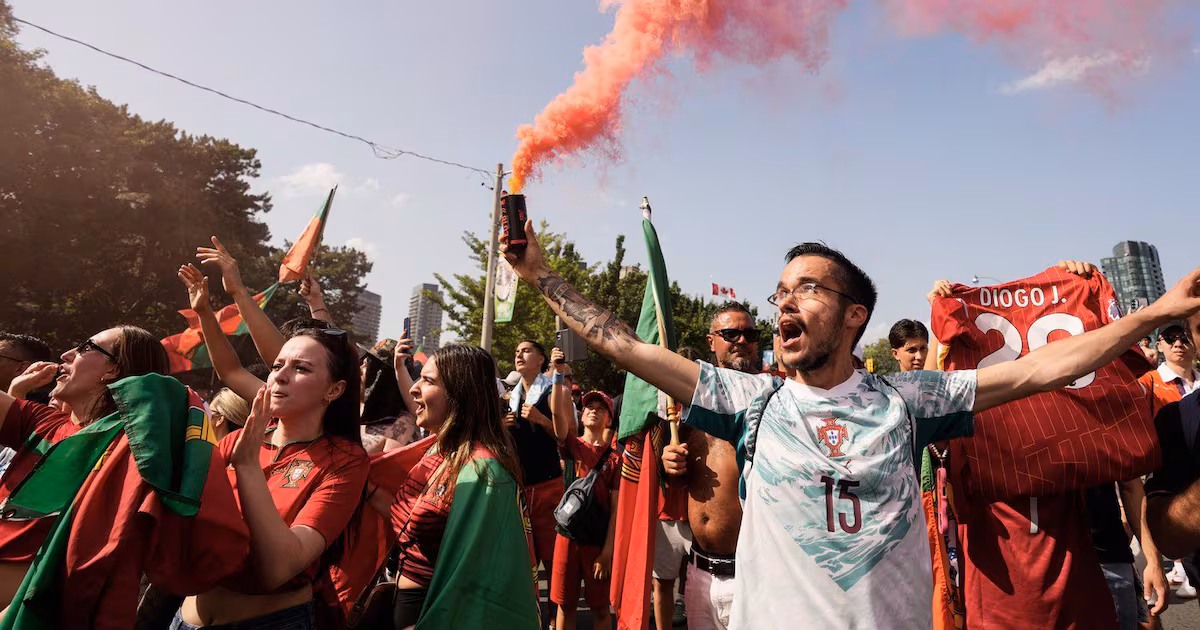 Massive fan crowds gather in sweltering Toronto for Portugal
