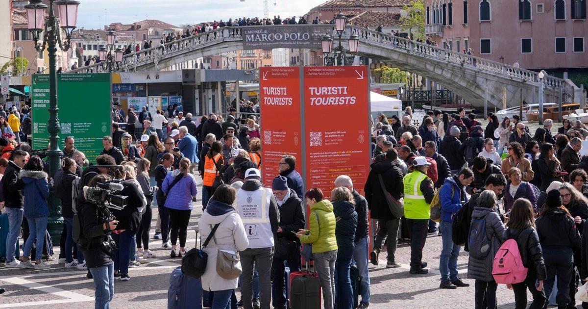 Venice mayor proposes dynamic pricing for day-trippers with 50