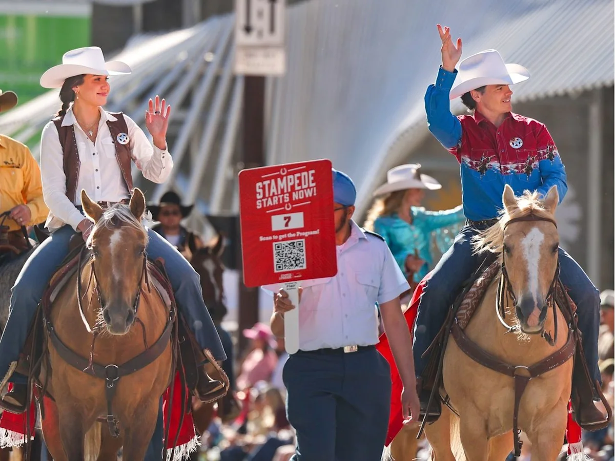 Calgary Stampede parade headed by Canadian icons