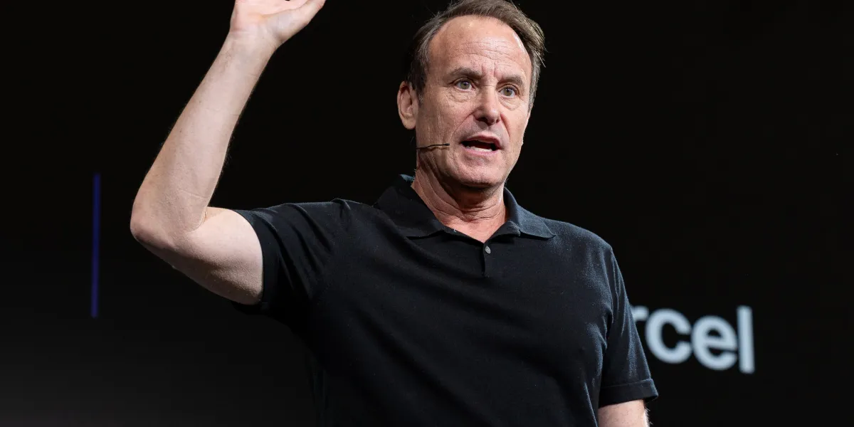 Investor won't back startups unless staff are in the office 6 days a week 'because they're going to fail'