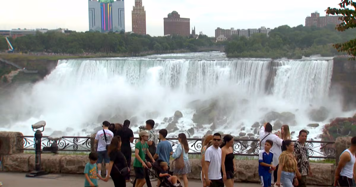 Why Niagara Falls is seeing U.S. tourism bounce back during tariff war