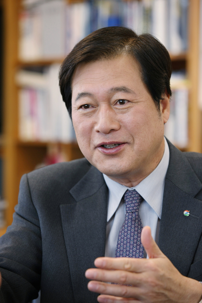 Learn the Entrepreneurship Needed in the AI Era: Jinju K