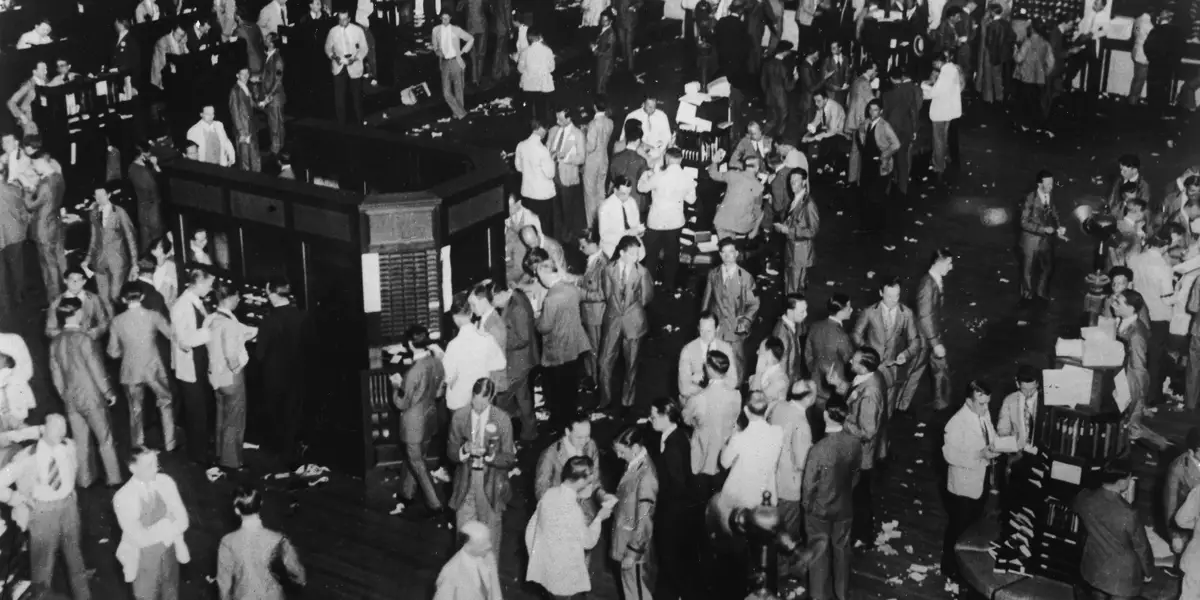 Biggest Stock Market Crashes In 2025: What To Know Before You Invest