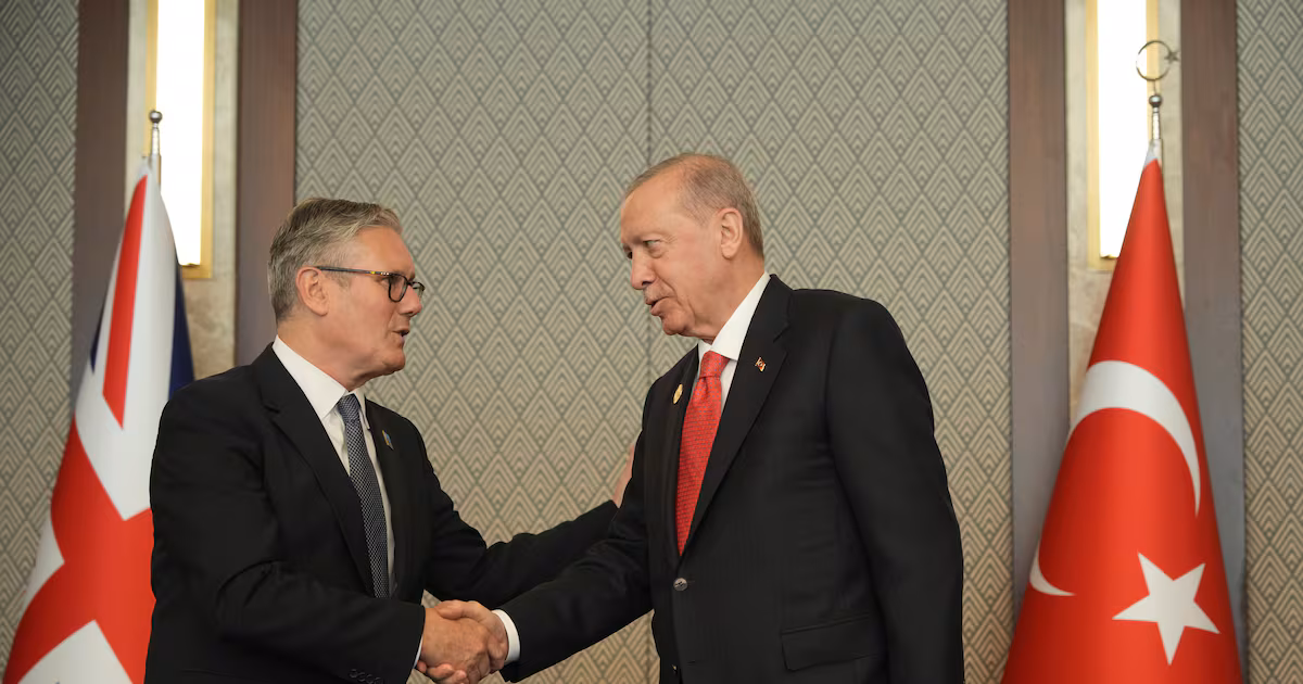 Erdogan gave pistols to NATO leaders, Starmer says