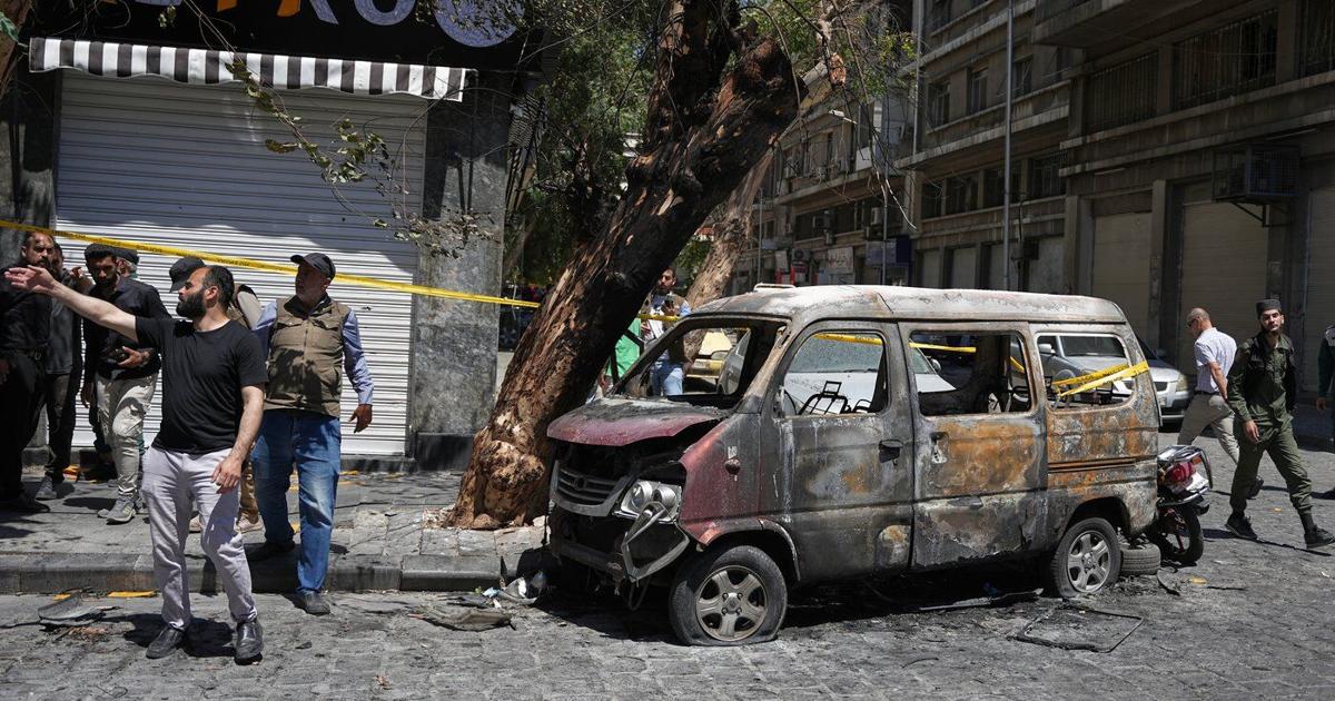 Syria says it arrested IS