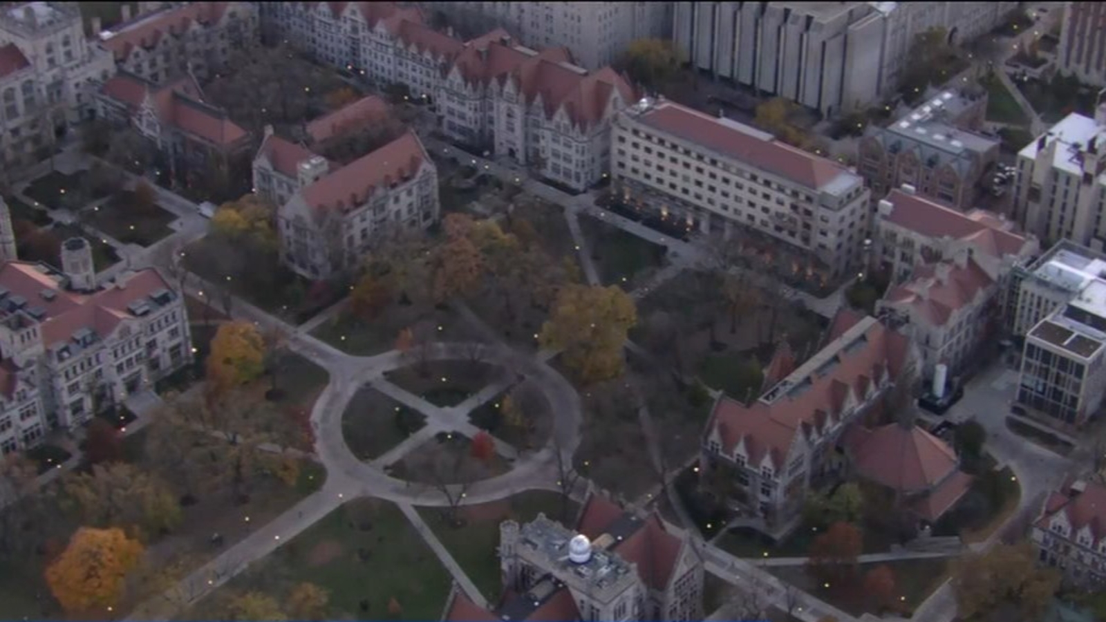 Artificial intelligence: University of Chicago Law School to ban phones, laptops in classroom for 1st