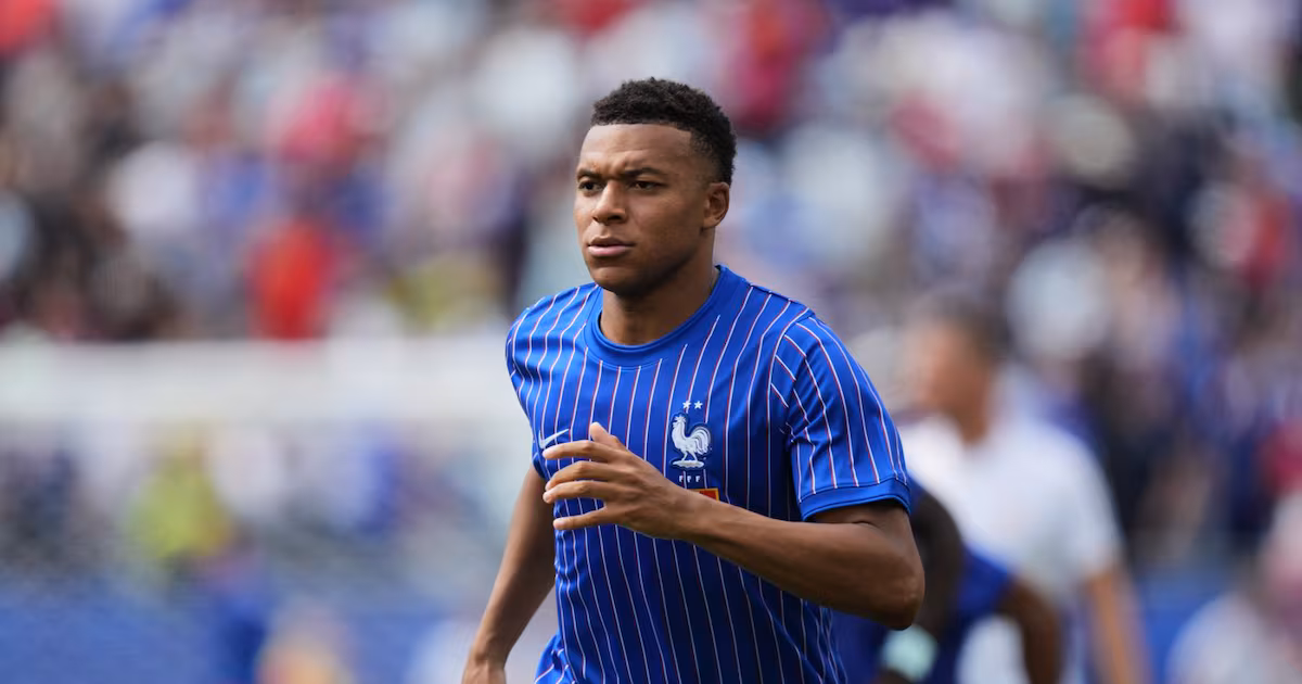 France reaches World Cup semifinals by beating Morocco 2