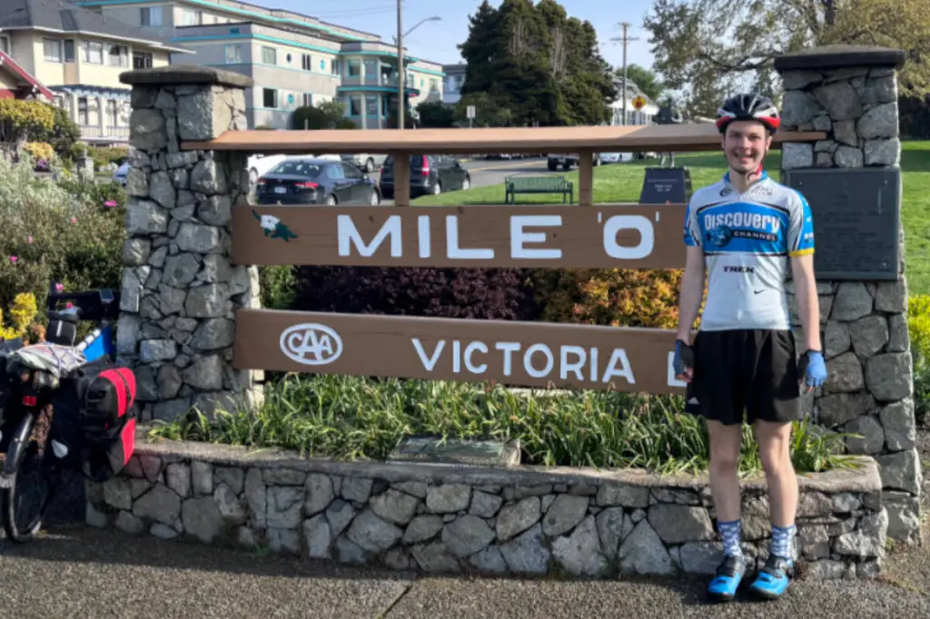 Victoria teen pedals across Canada for Terry Fox Foundation