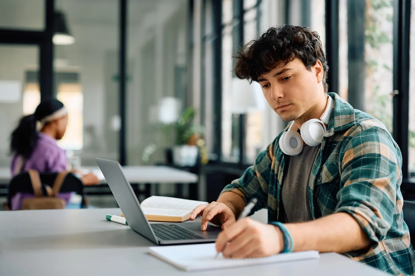 The Best AI Degrees And How To Choose The Right Major