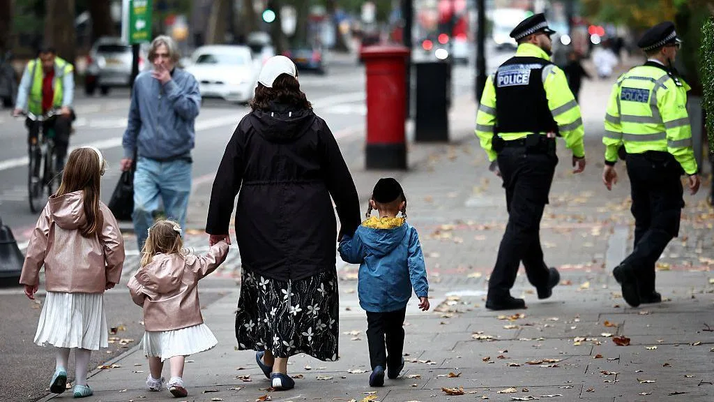 Extra £250m to boost Jewish community safety