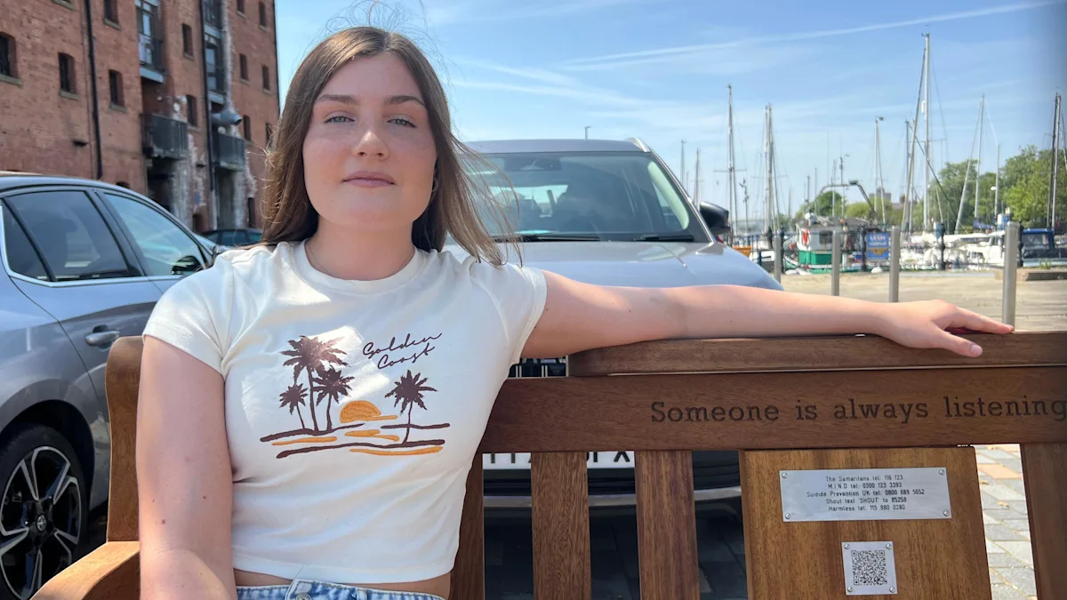 Girl, 16, honours mum with 'beacon of hope' bench