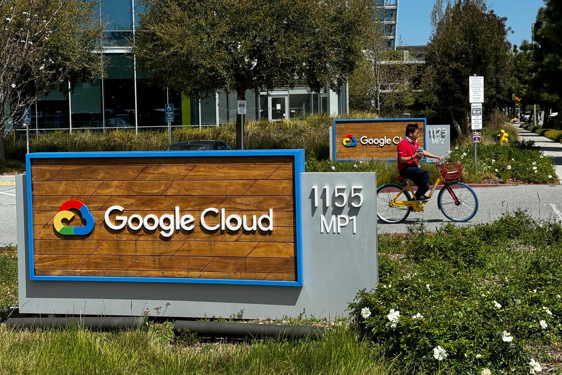 Google Cloud expands partnership with Samsung to accelerate agentic AI