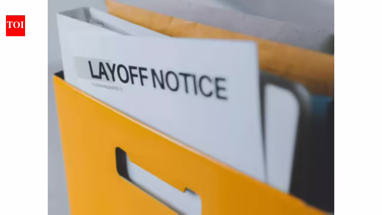 Job cuts across US cross 443,600 in 2026, how many jobs technology companies have cut from January to Jun