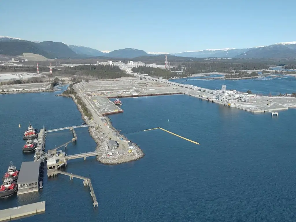 5 First Nations ink deal for ownership stake in part of LNG Canada Phase 2