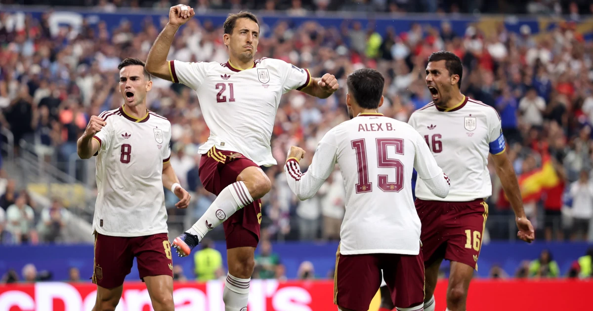 Spain defeats France 2