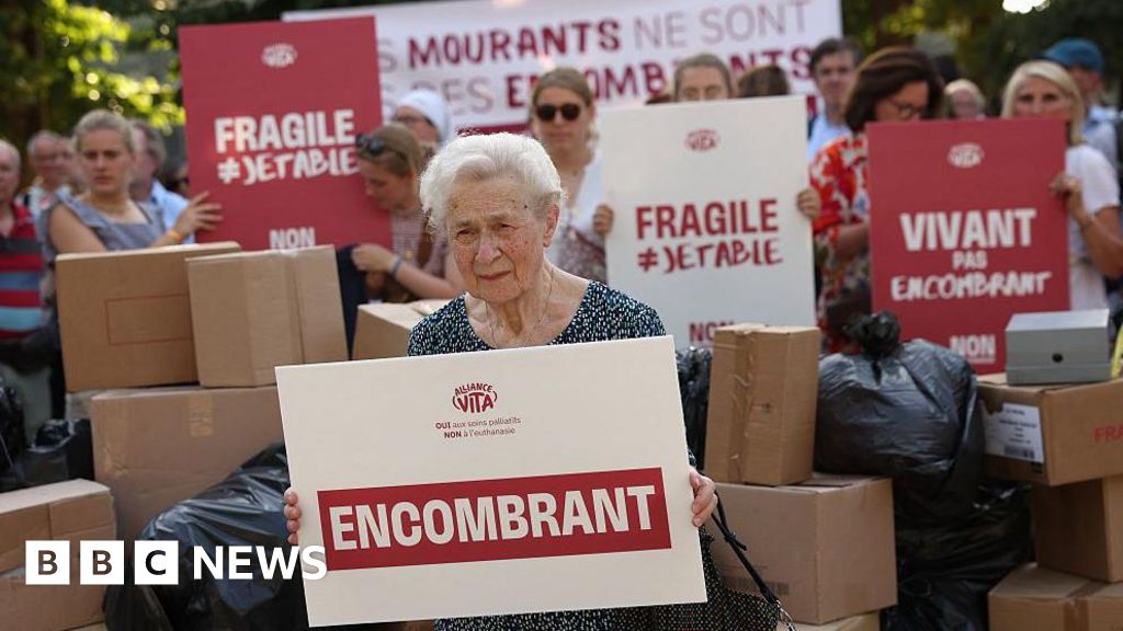 French MPs approve assisted