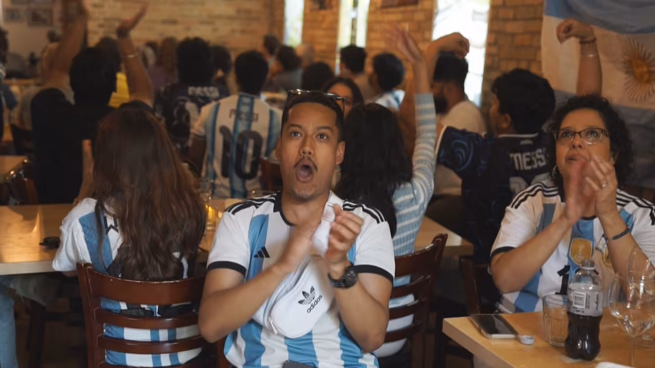 Argentina fans in Winnipeg rejoice after World Cup win