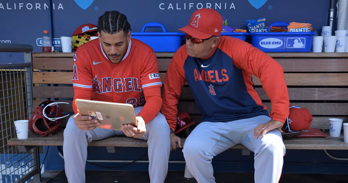 MLB restricts dugout iPad use to prevent use of AI to make decisions