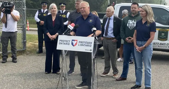 Doug Ford visits Thunder Bay as northern Ontario fires force evacuations